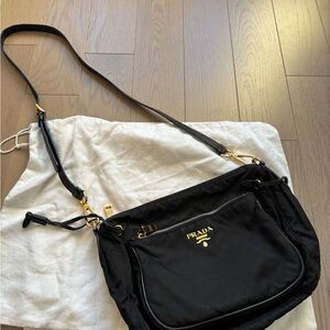 100% Authentic Prada Tessuto Nylon Leather Trim Crossbody messenger Bag Black